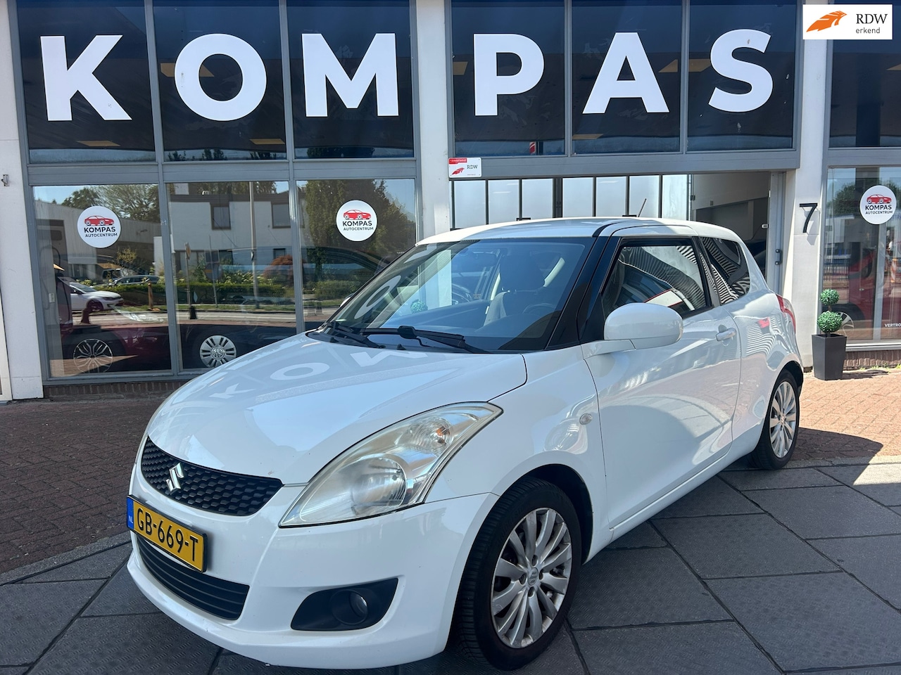 Suzuki Swift - 1.2 Base |Airco|USB|Nw.Apk|LM.Velgen|EL.Ramen|Vol.Onderhoud| - AutoWereld.nl
