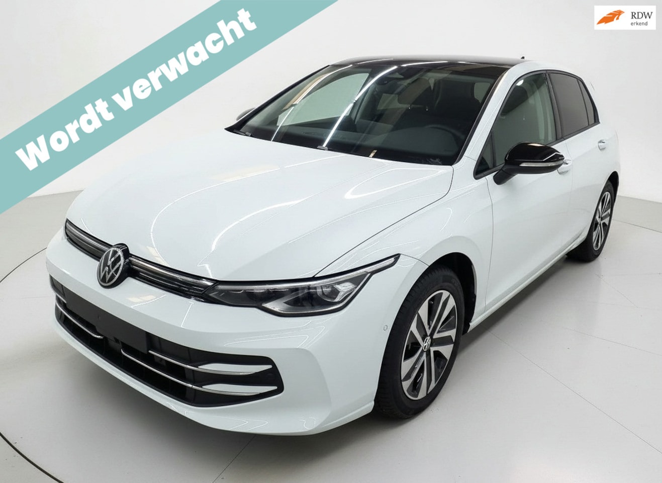 Volkswagen Golf - 1.5 TSI Life Energy|150pk|Led|Navi|Panodak|Camera|Ambient Lighting - AutoWereld.nl