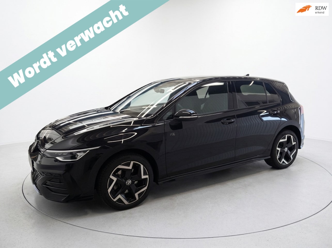 Volkswagen Golf - 1.5 TSI R-Line Edition|150PK|LED|Panodak|Navi|Head Up|Camera|Winterpack|18inch - AutoWereld.nl