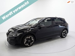 Volkswagen Golf - 1.5 TSI R-Line Edition|150PK|LED|Panodak|Navi|Head Up|Camera|Winterpack|18inch