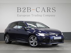 Volkswagen Golf - 1.5 eTSI R-Line | LED | Adaptieve Cruise |