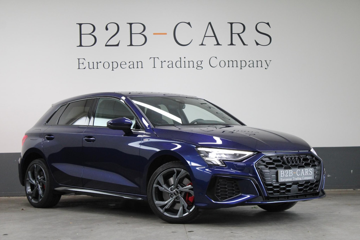 Audi A3 Sportback - 45 TFSI e S edition Competition | SOH 93,6 % - S-line | LED - AutoWereld.nl