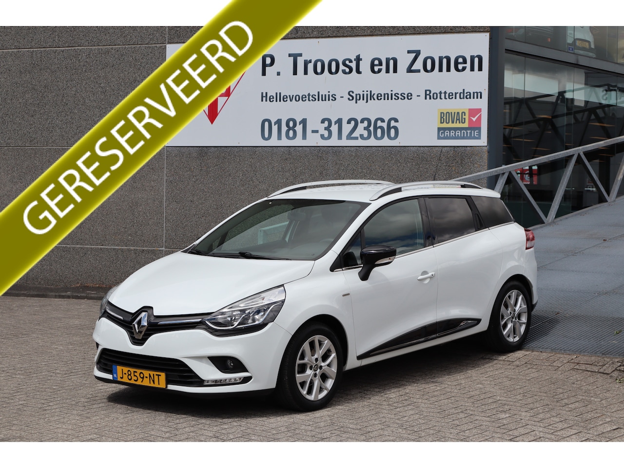 Renault Clio Estate - 0.9 TCe Limited Nederlandse auto/Navigatie/Parkeersensoren/Cruise control/Keyless/Bluetoot - AutoWereld.nl