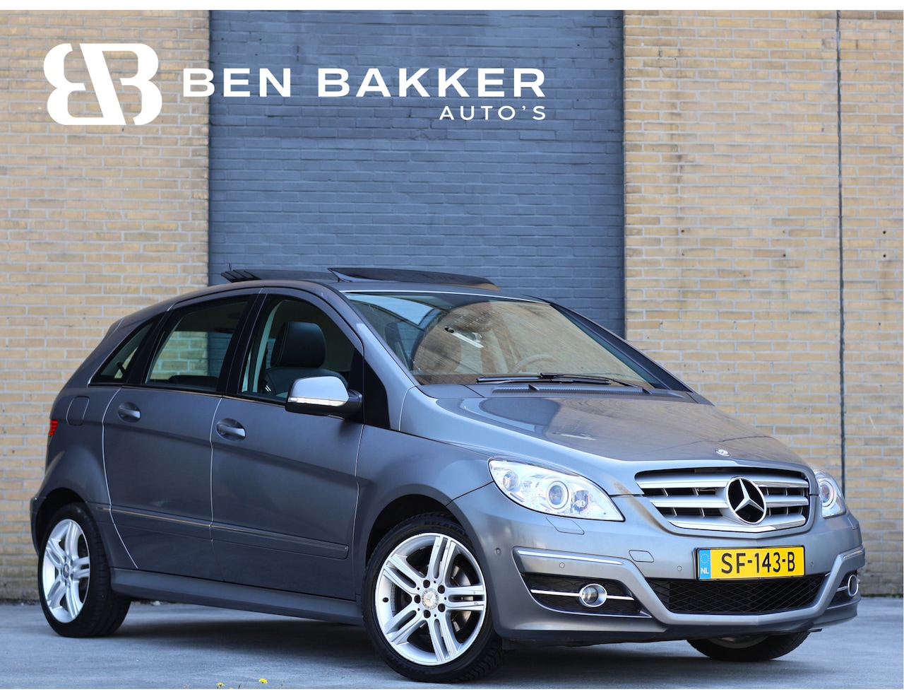 Mercedes-Benz B-klasse - 180 Designo Sport Automaat | Pano | Nappa Leder | Stoelverwarming | - AutoWereld.nl