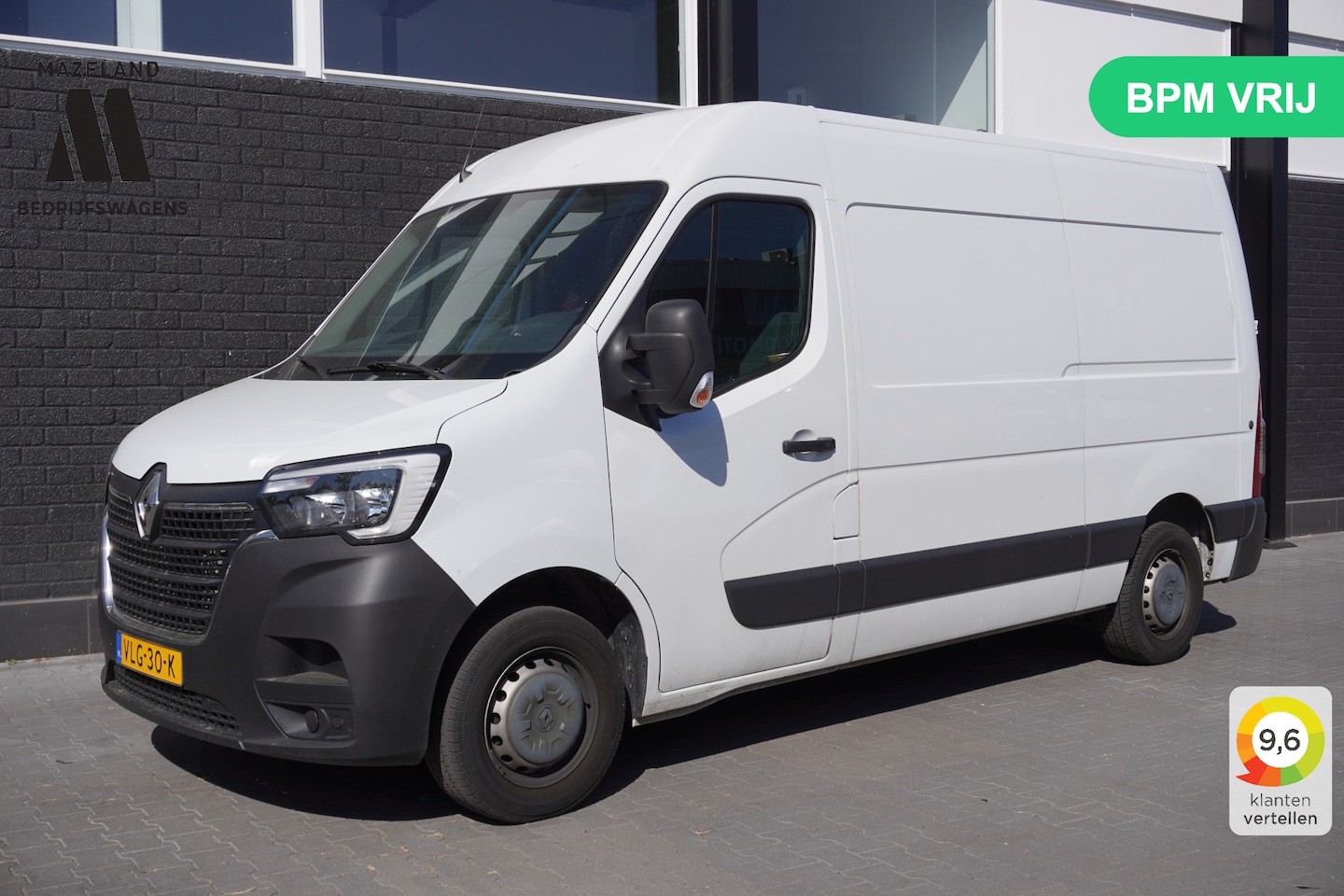 Renault Master - 2.3 dCi 135PK L2H2 EURO 6 - Airco - Navi - Cruise - € 14.900,- Excl. - AutoWereld.nl