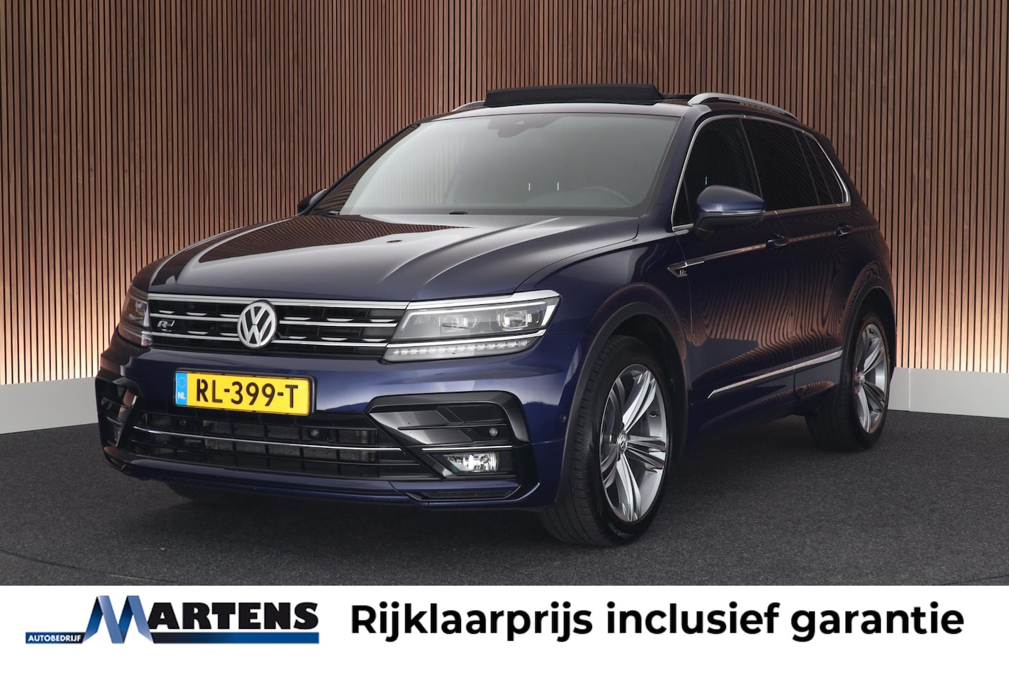 Volkswagen Tiguan - 1.4 TSI 150pk DSG Highline Trekhaak Keyless Stoelverwarming Camera Panoramadak Adaptive LE - AutoWereld.nl
