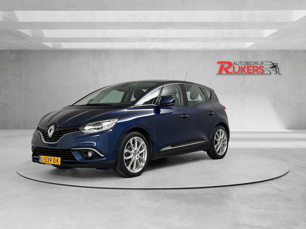 Renault Scénic - 1.2 TCe Intens handgeschakeld 116PK Trekhaak,Airco,Bluetooth,Cruise Control,Navigatie,20"L - AutoWereld.nl