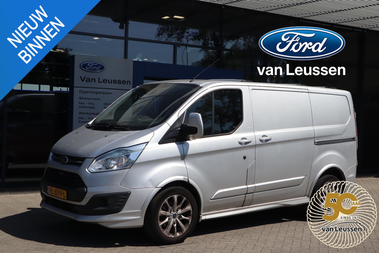 Ford Transit Custom - 290 2.2 TDCI L1H1 SPORT 3-PERS BTW CAMERA P-SENSOREN HALF-LEDER EL-STOEL LMV FULL-COLOR - AutoWereld.nl