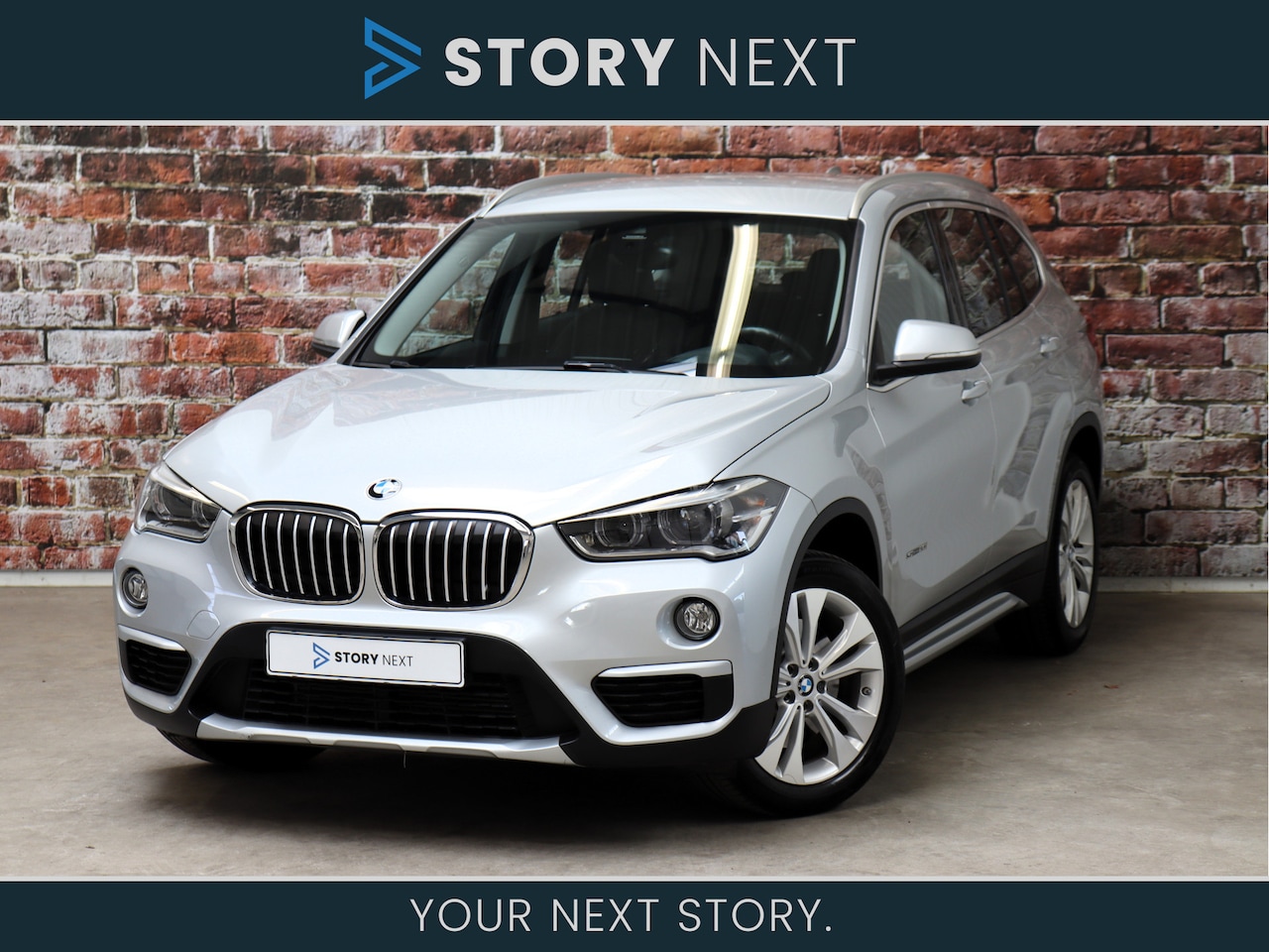 BMW X1 - sDrive20i Executive xLine Automaat / Navigatiesysteem / Trekhaak / 18 Inch / LED / Climate - AutoWereld.nl