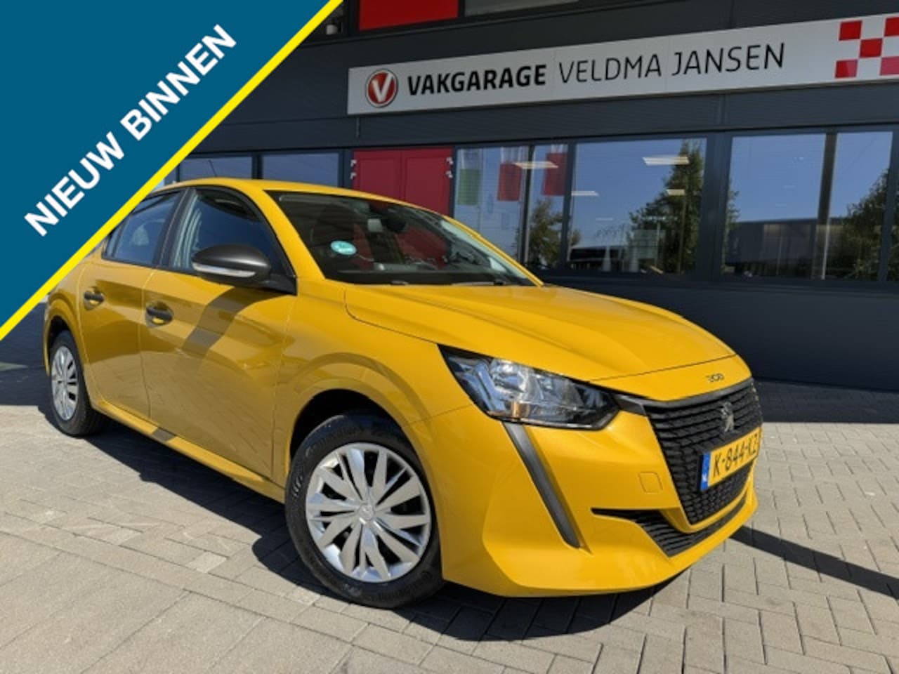 Peugeot 208 - 1.2 PT LIKE + AIRCO/APPLE CARPLAY & ANDROID AUTO/CAMERA - AutoWereld.nl