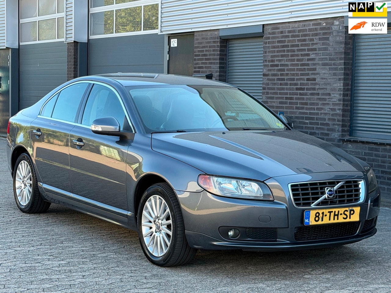 Volvo S80 - 2.5 T Momentum LEER CLIMA CRUISE PDC TREKHAAK AUTOMAAT - AutoWereld.nl