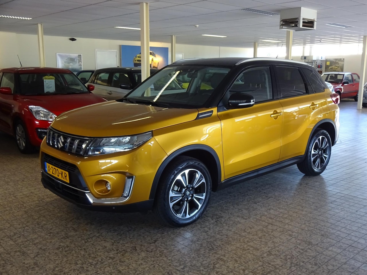 Suzuki Vitara - 1.5 Full Hybrid Automaat Style, Orig. NL, Trekhaak - AutoWereld.nl
