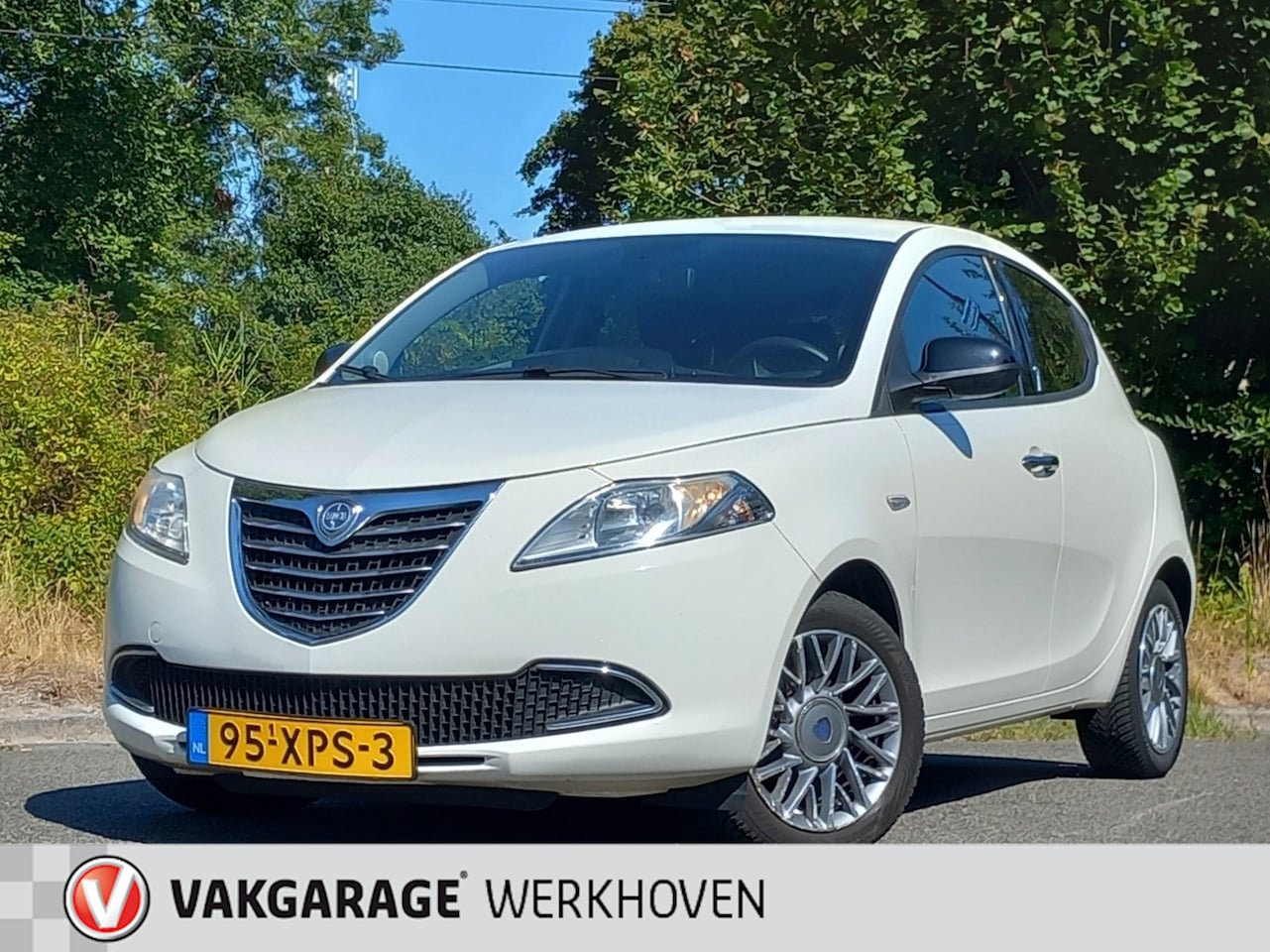 Lancia Y(psilon) - Ypsilon 0.9 TwinAir Gold | Parkeersensoren |Cruise control - AutoWereld.nl