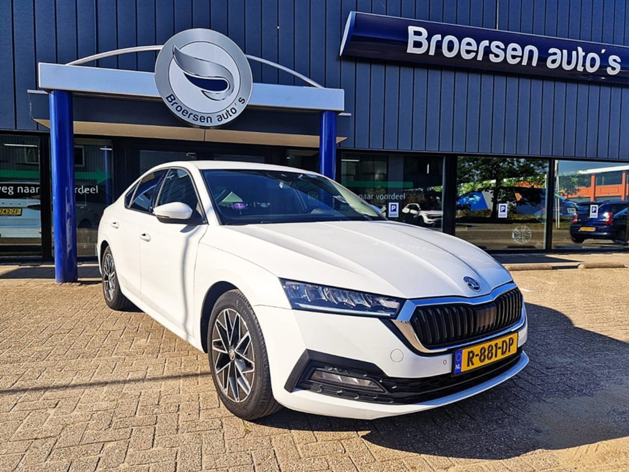 Skoda Octavia - 1.5 TSI First Edition | 150PK | 1e eigenaar | Apple / Android | Camera | - AutoWereld.nl