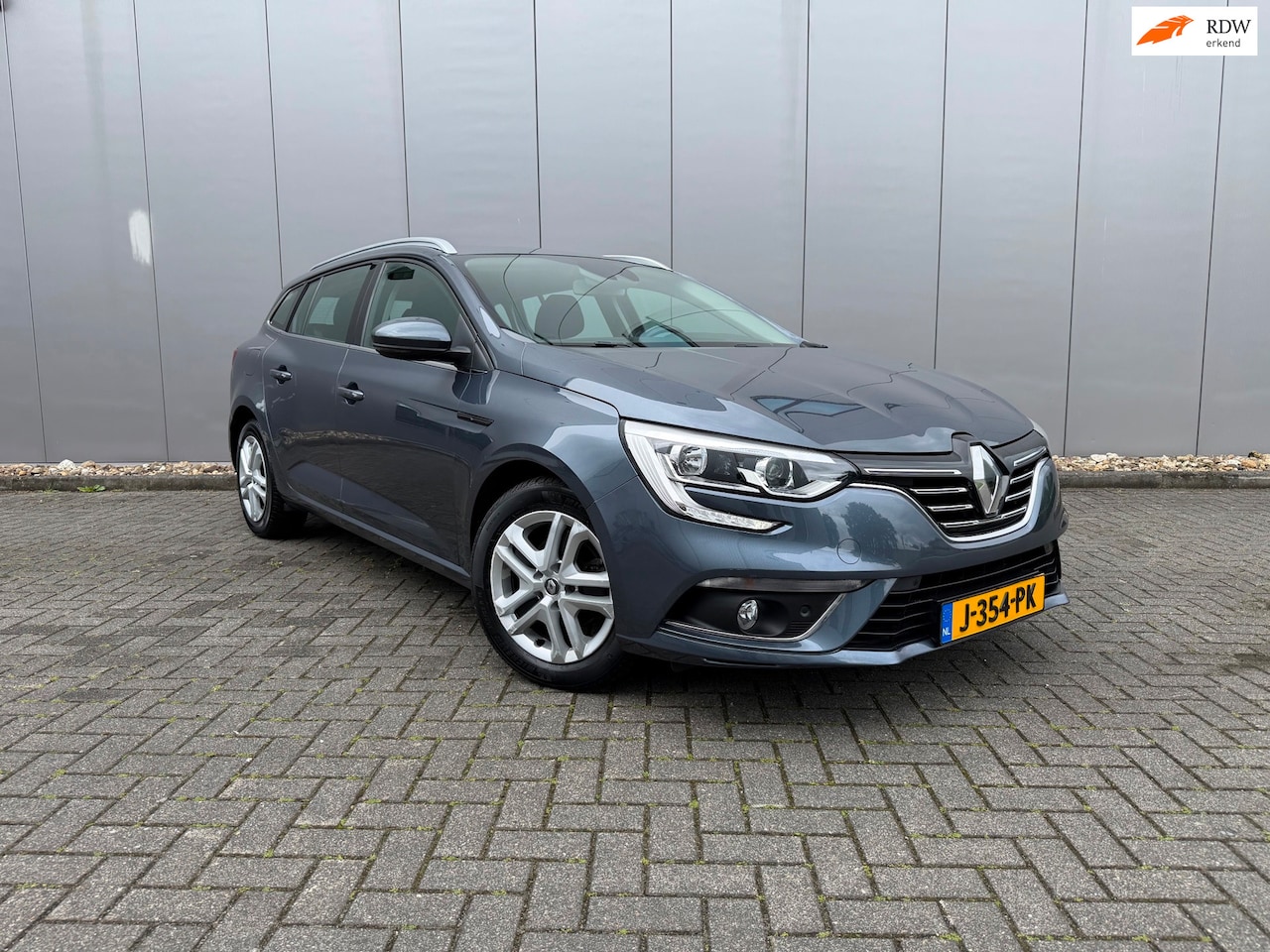 Renault Mégane Estate - 1.2 TCe Zen|DEALEROH|CLIMA|CRUISE - AutoWereld.nl
