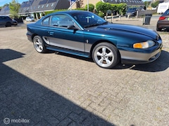 Ford Mustang - USA 3.8 Coupé
