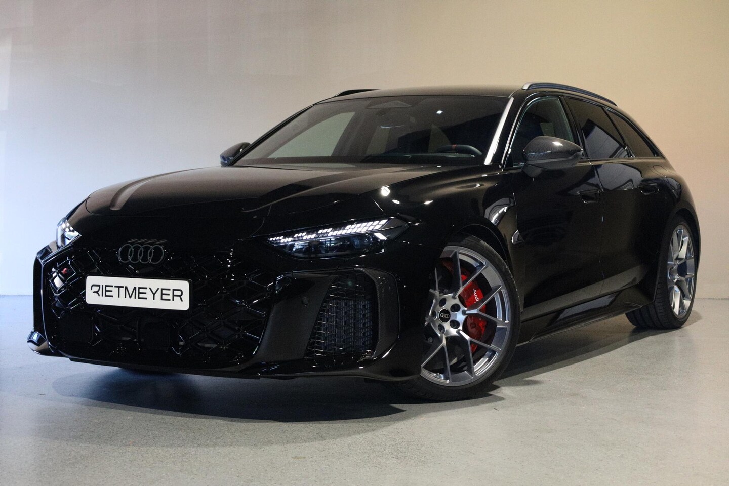 Audi A5 Avant - RS 5 e-hybrid quattro |Ceramic |Bang & Olufsen |HUD |Carbon |Pano - AutoWereld.nl