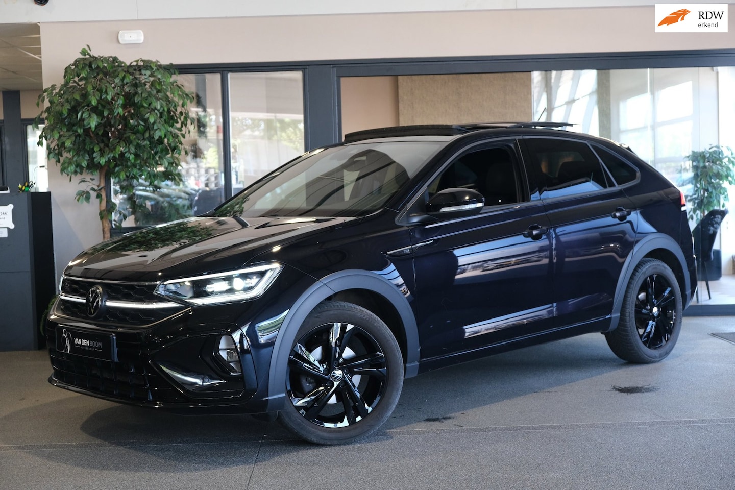 Volkswagen Taigo - 1.0 TSI R-Line DSG Pano Led Cam Virtual Acc Pdc - AutoWereld.nl