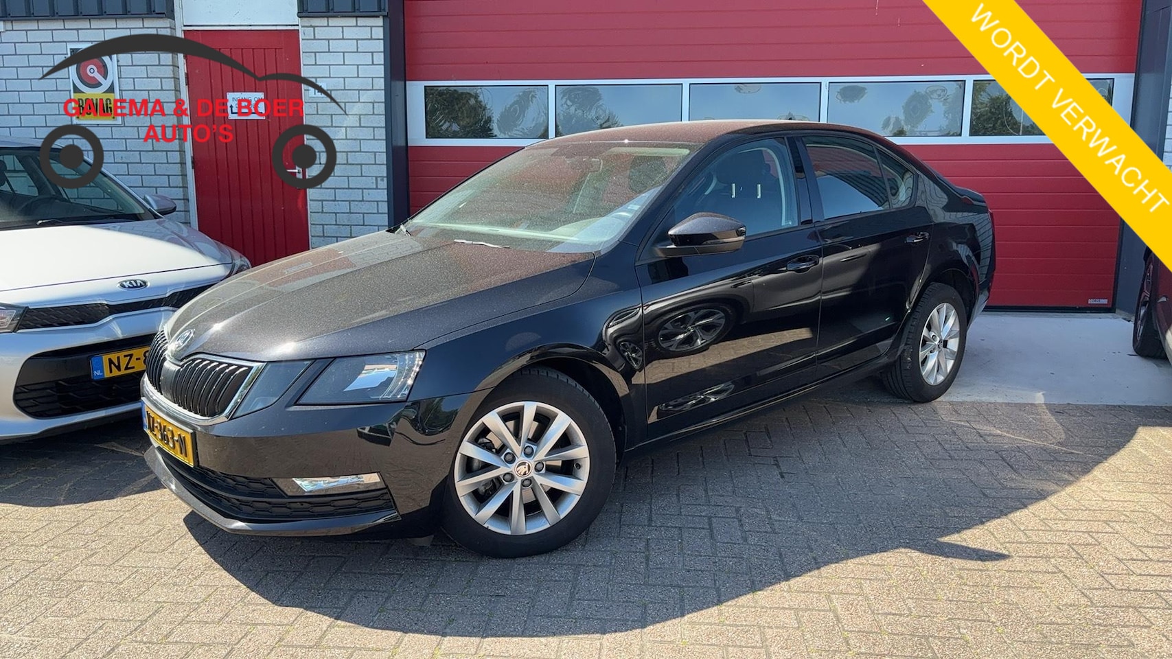Skoda Octavia - 1.0 TSI Greentech Ambition Business VIRTUAL / TREKHAAK / NAVI / CARPLAY / CLIMA / PDC / BL - AutoWereld.nl