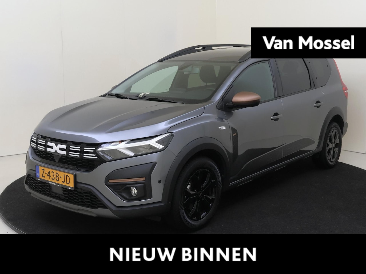 Dacia Jogger - 1.0 TCe 110 Extreme 7p. | Camera | All-Season-banden | Navigatie - AutoWereld.nl
