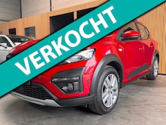 Dacia Sandero Stepway - 1.0 TCe 90 Comfort Automaat Carplay|Keyless|Camera|Navi|Cruise