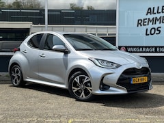 Toyota Yaris - 1.5 Hybrid 115 Dynamic/CAM/PDC/BLINDSPOT/STOELVERW/STUURVERW