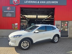 Ford Kuga - 2.5 PHEV Titanium Parkeersensoren V+A / Navigatie/ Camera/ Stoelverwarming/ Rijklaarprijs