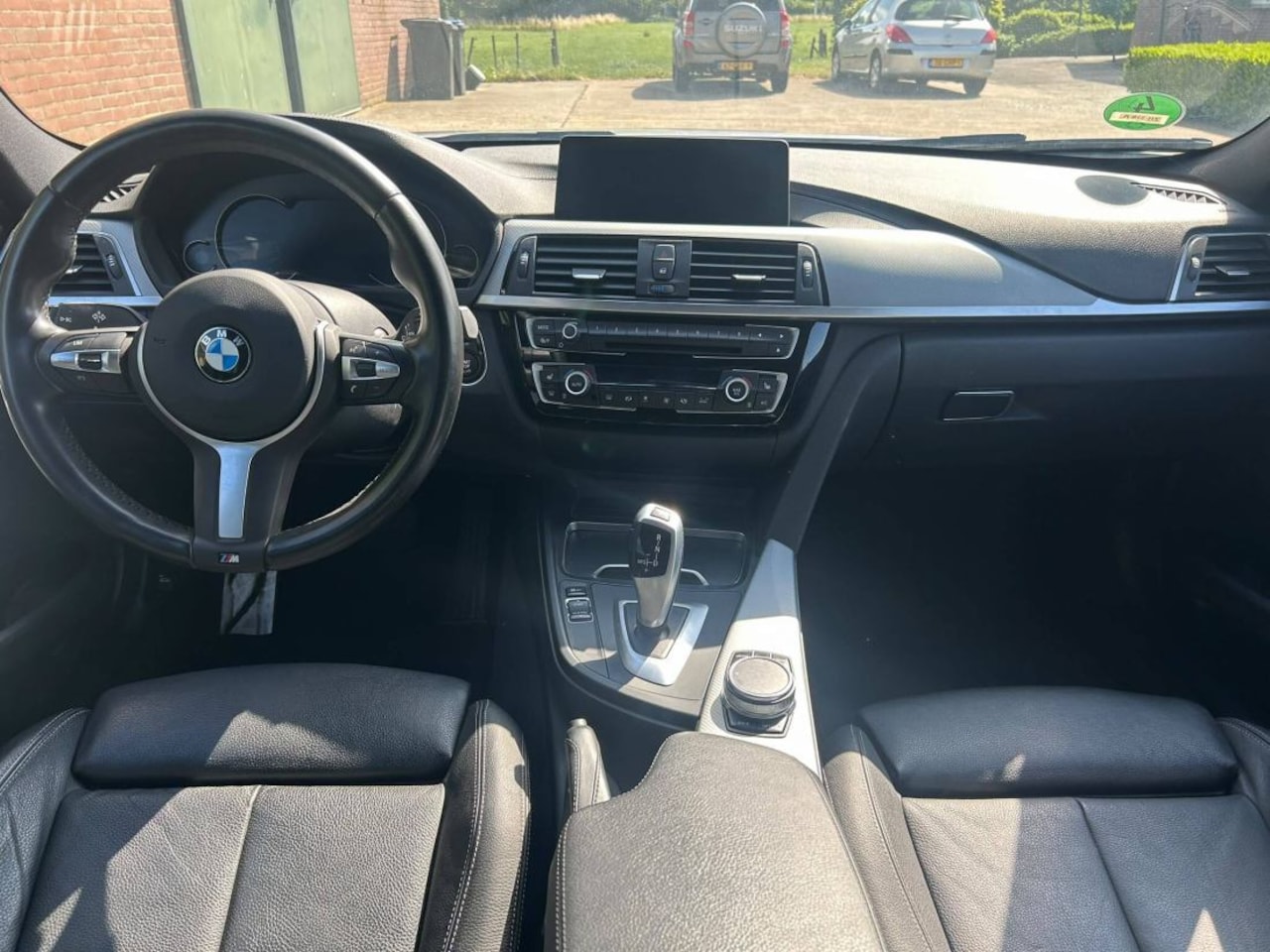 BMW 3-serie Touring - 318i M Sport Corporate Lease 318i M Sport Corporate Lease - AutoWereld.nl