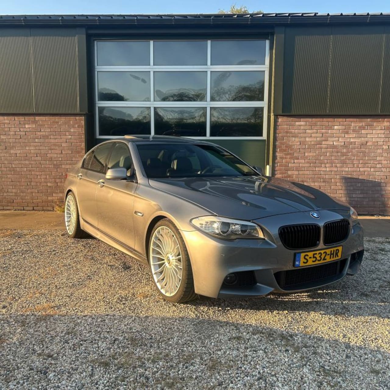 BMW 5-serie - 523i High Executive 523i High Executive - AutoWereld.nl