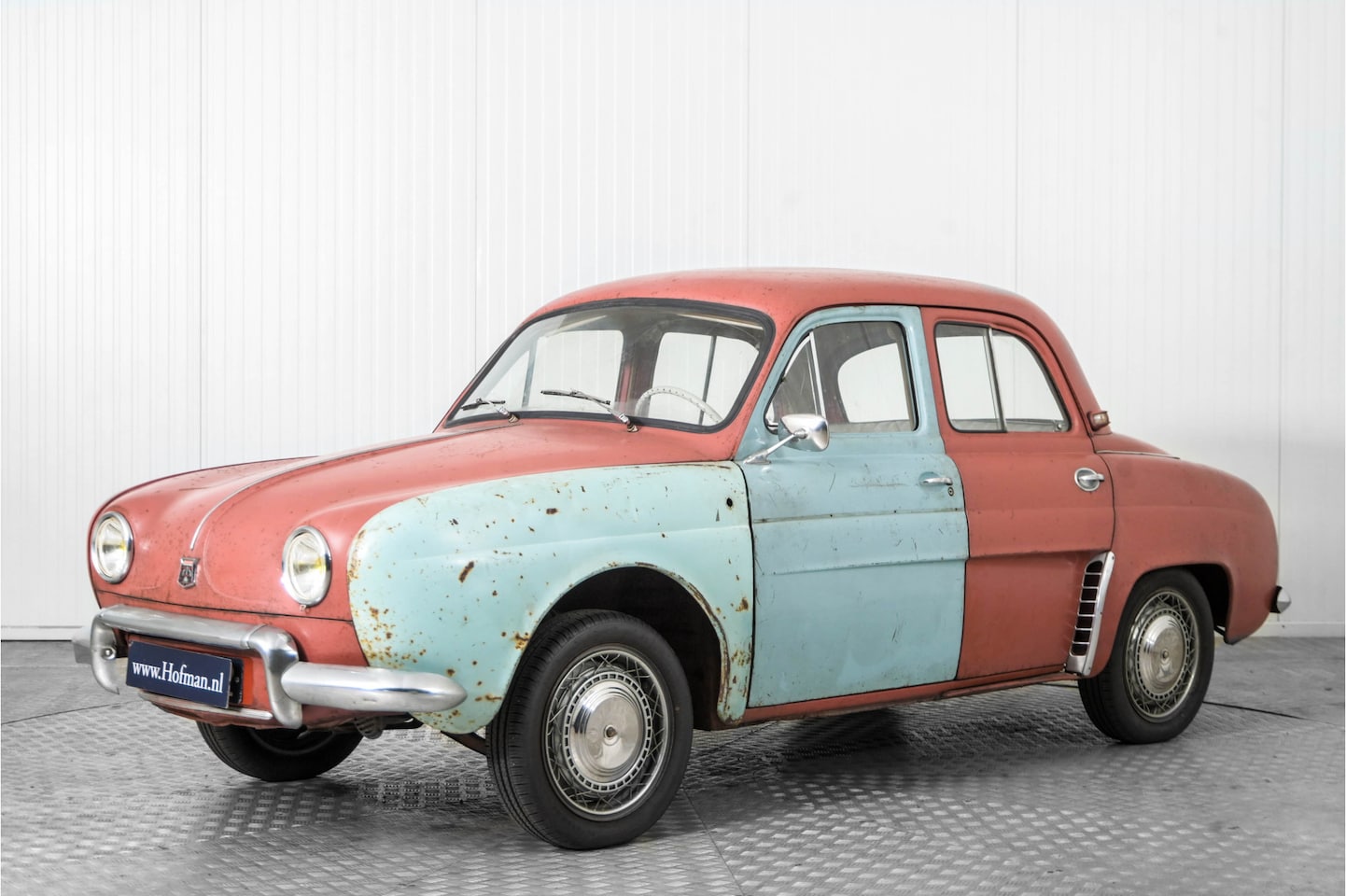 Renault Dauphine - R 1090 - AutoWereld.nl