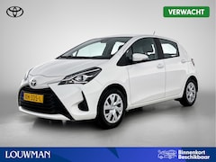 Toyota Yaris - 1.5 VVT-i Active | Dealer onderhouden | Navigatie | Trekhaak | Achteruitrijcamera | Cruise