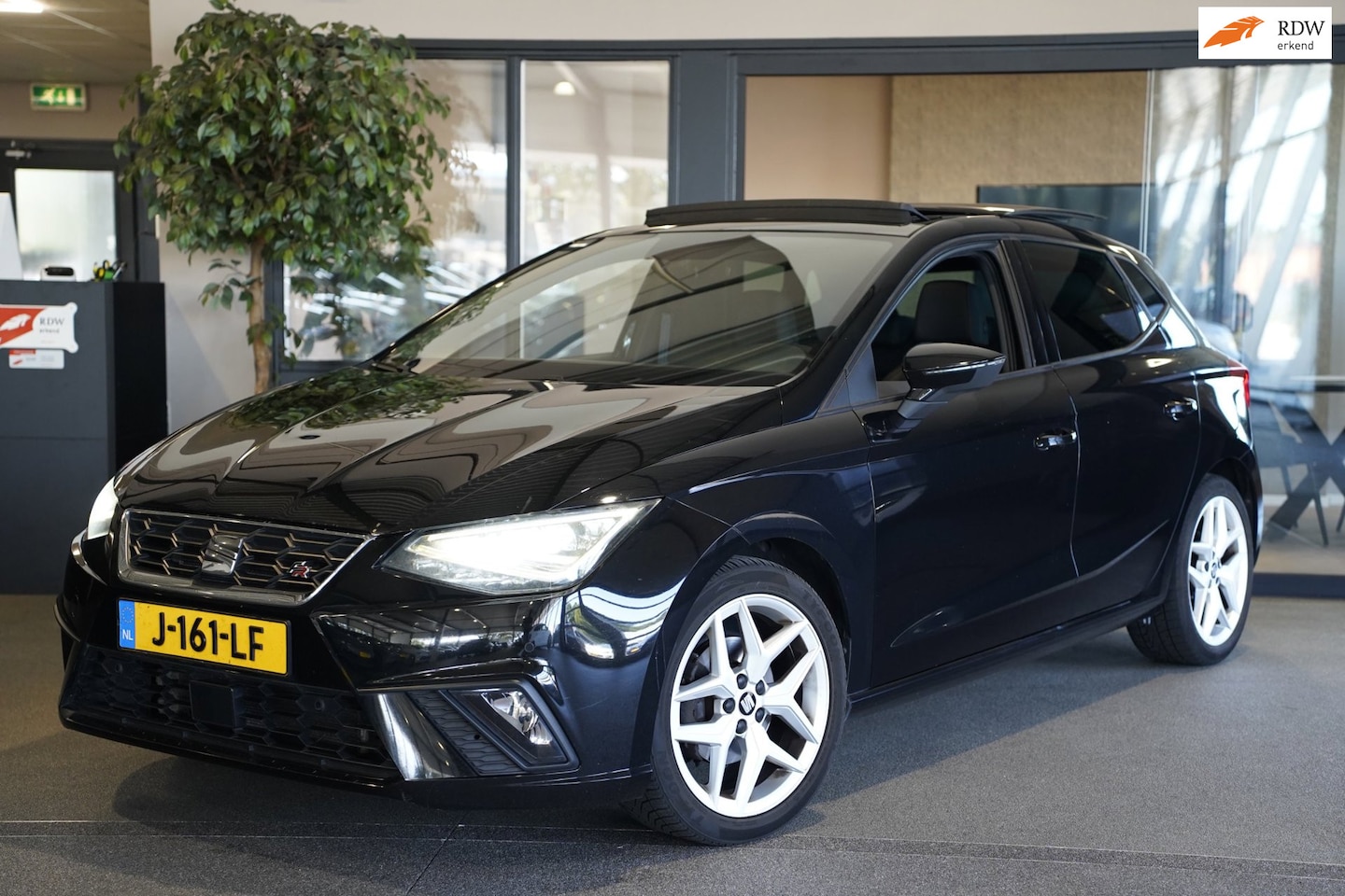 SEAT Ibiza - 1.0 TSI FR 116PK DSG Pano Camera Airco - AutoWereld.nl