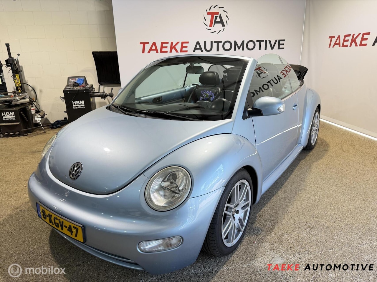 Volkswagen New Beetle Cabriolet - 1.6 AIRCO/LEDER/STOELVER/APK - AutoWereld.nl