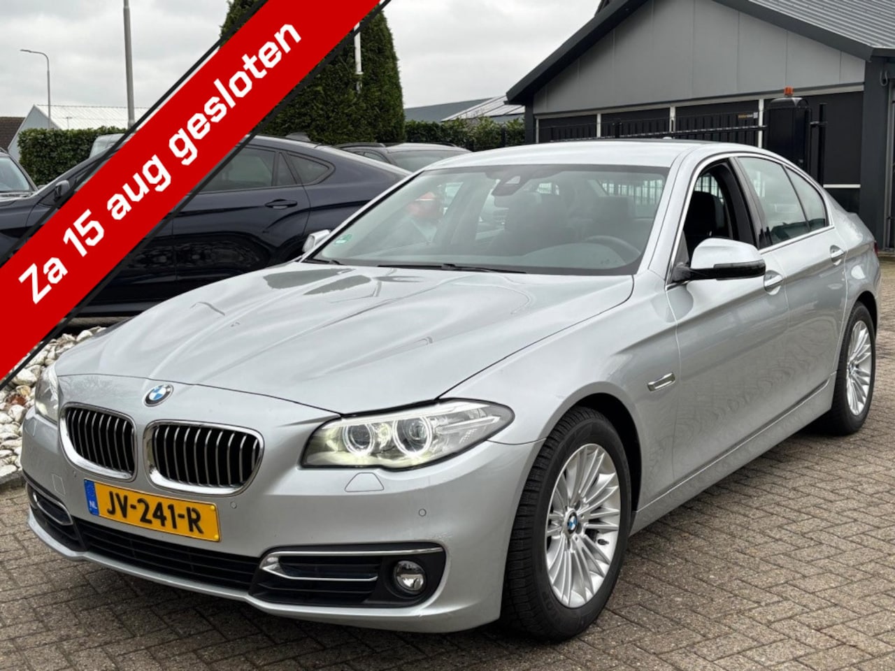 BMW 5-serie - 520d Luxury Edition Sedan 2016 31.000 KM NL Auto - AutoWereld.nl