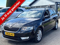 Skoda Octavia Combi - 1.2 Benzine 2013 Zwart Facelift Trekhaak Navi