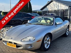Jaguar XK8 - 4.0 V8 Convertible Cabriolet 1999 Youngtimer