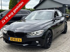 BMW 3-serie - 320i High Executive Automaat 2012 Zwart Xenon