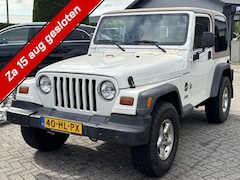Jeep Wrangler - 2.5i Softtop Sahara Cabrio 1999 Benzine 4X4