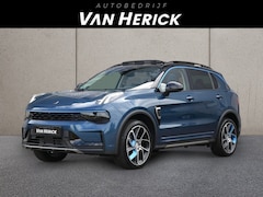Lynk & Co 01 - 1.5 Plug-in Hybrid | Panoramadak | 360 Camera | Premium Audio