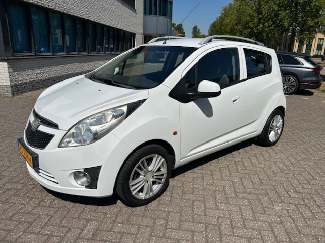 Chevrolet Spark - 1.0 16V LT 2e EIG AIRCO ELEKT-PKKT NAP! - AutoWereld.nl