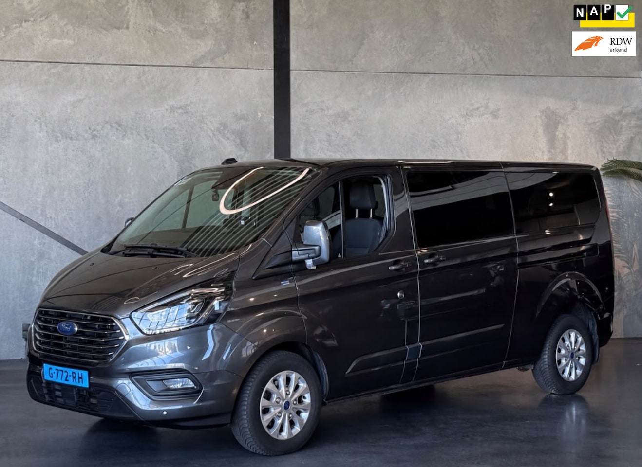 Ford Transit Custom - 320 2.0 TDCI L2H1 Automaat, 9 zits, ACC - AutoWereld.nl