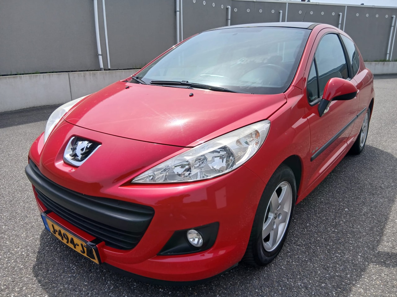 Peugeot 207 - 1.4 VTi Access 1.4 VTi Access - AutoWereld.nl