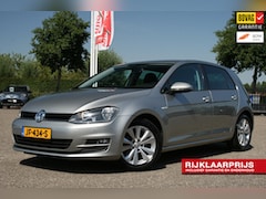 Volkswagen Golf - 1.0 TSI Business Edition Connected / navi / camera / led