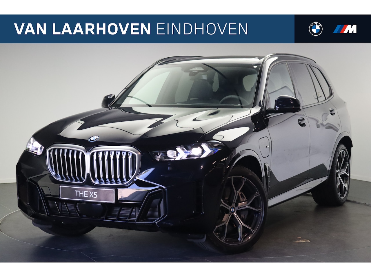 BMW X5 - xDrive50e M Sport Automaat / Panoramadak / Trekhaak / Parking Assistant Professional / Com - AutoWereld.nl