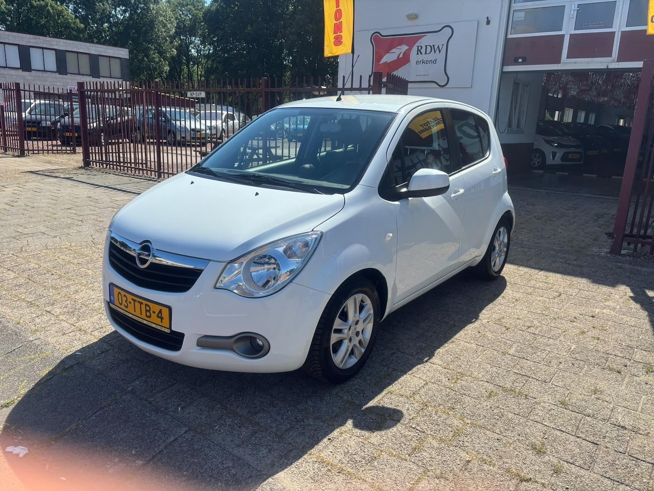 Opel Agila - 1.2 16V 69KW Edition - AutoWereld.nl