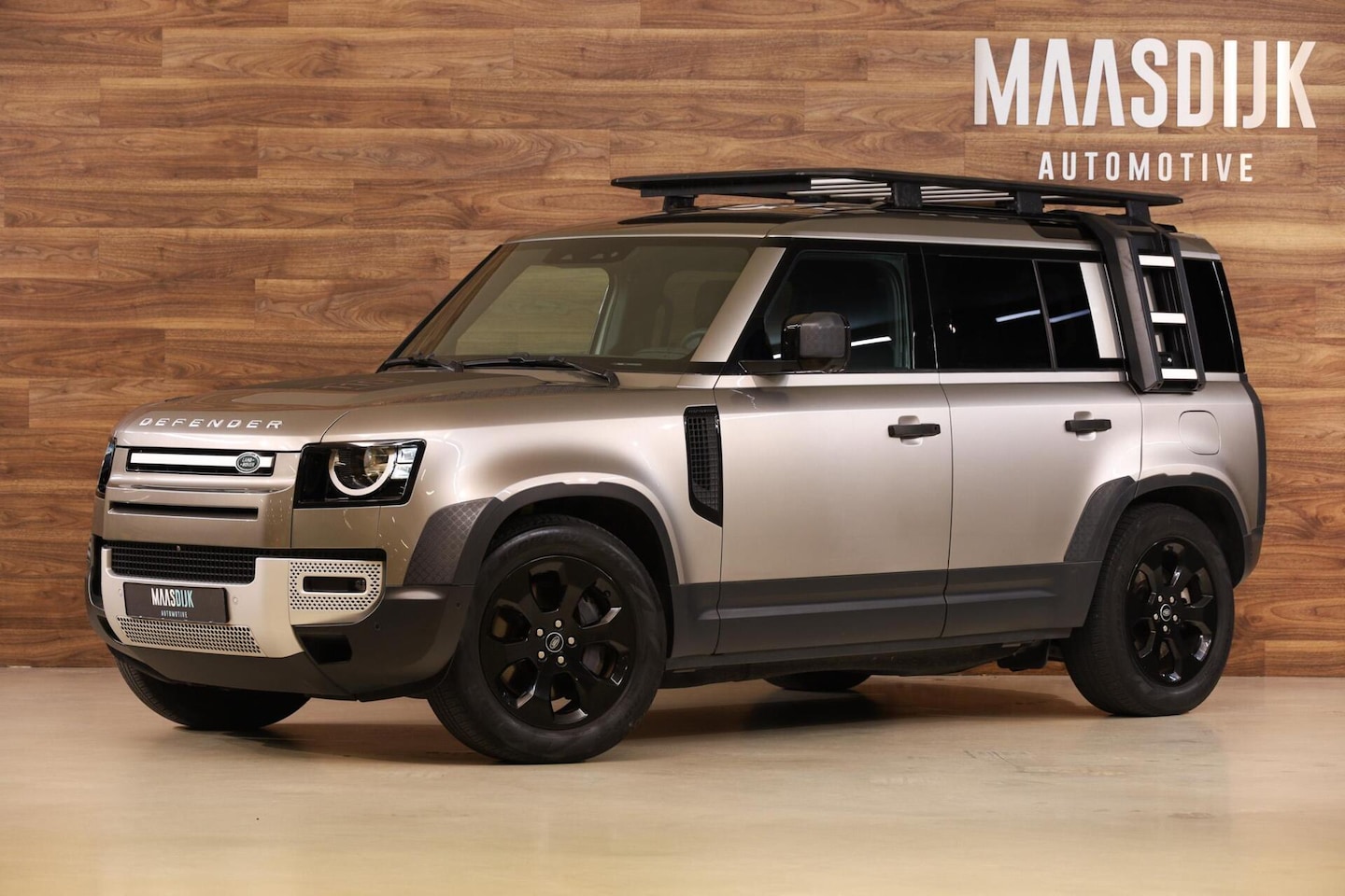 Land Rover Defender 110 - 2.0 P400e 110 X-Dynamic S 2.0 P400e 110 X-Dynamic S - AutoWereld.nl