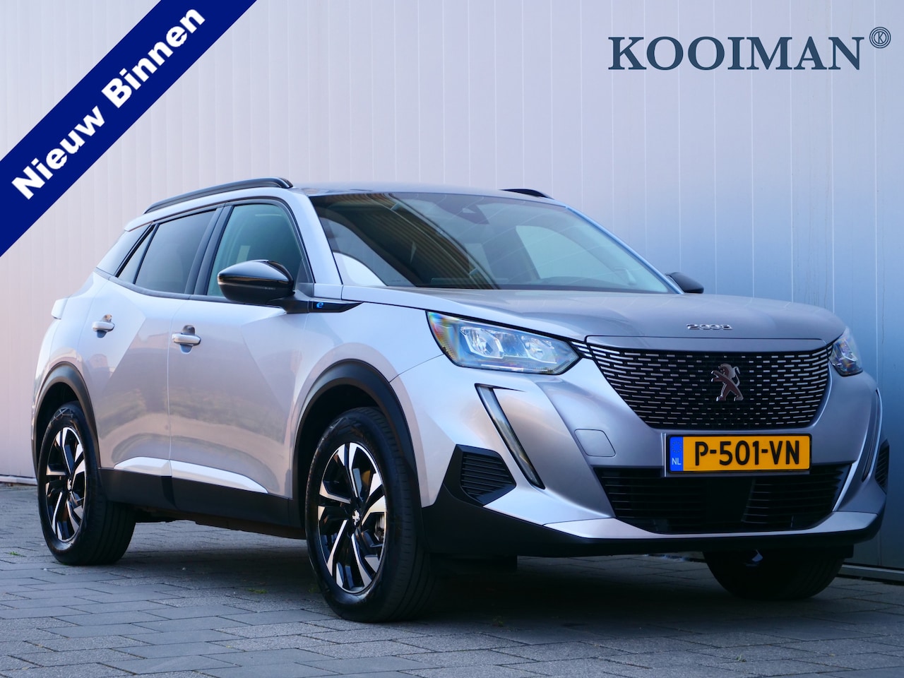 Peugeot e-2008 - EV Allure Pack 50 kWh 136 Pk Automaat Navi / DAB / Apple Carplay / Camera / Trekhaak / SOH - AutoWereld.nl
