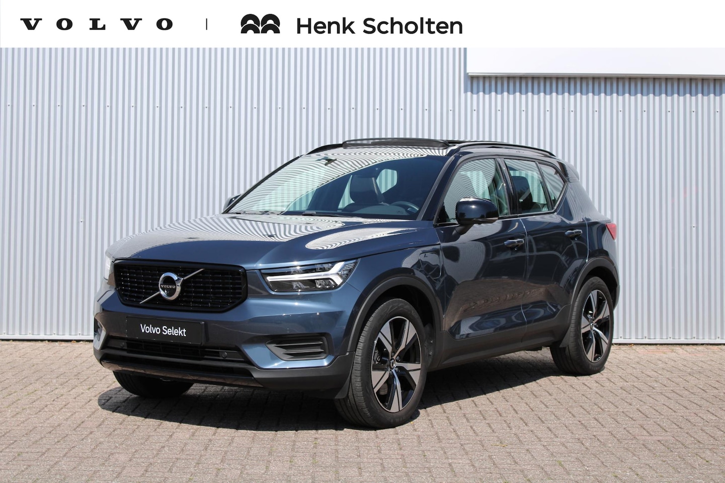Volvo XC40 - 1.5 T5 Recharge R-Design | Panoramadak | Rondomzicht camera | Stoelverwarming | Stuurwielv - AutoWereld.nl