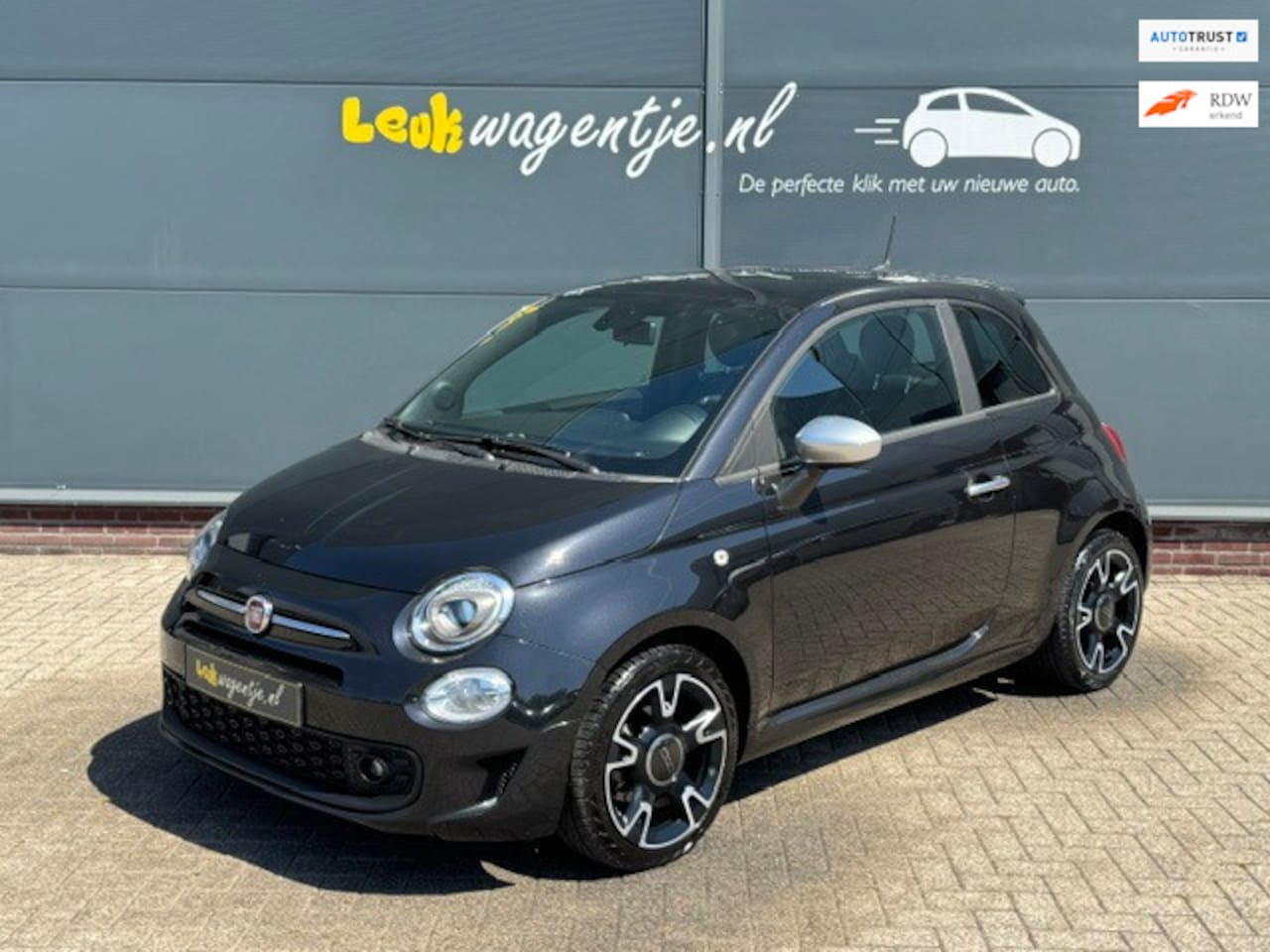 Fiat 500 - 1.0 Hybrid Rockstar *carplay *climate *cruise *pano - AutoWereld.nl