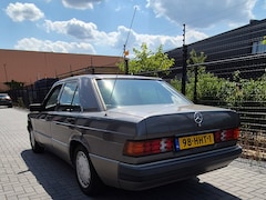 Mercedes-Benz 190-serie - 2.3 E